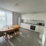 1 Confort, 2-4 Personnes * Chapelle-lez-Herlaimont