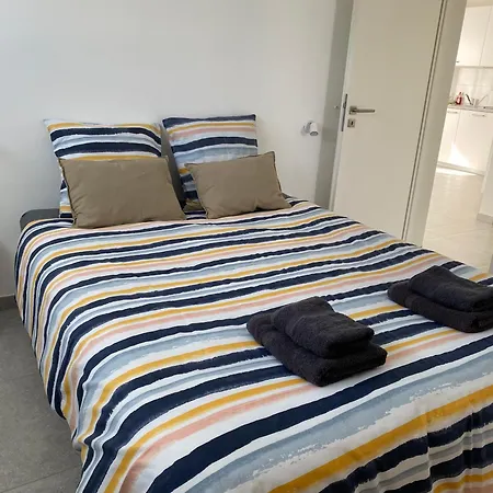 1 Confort, 2-4 Personnes * Chapelle-lez-Herlaimont